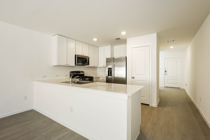 1,435/Mo, 437 Payton Pl Marion, TX 78124 Kitchen View 3