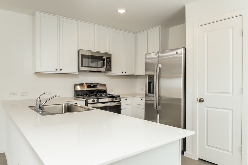 1,755/Mo, 11710 California Rose Converse, TX 78109 Kitchen View