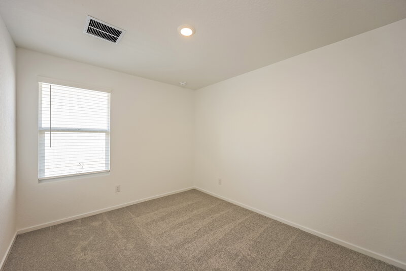 1,740/Mo, 425 Payton Pl Marion, TX 78124 Bedroom View 3