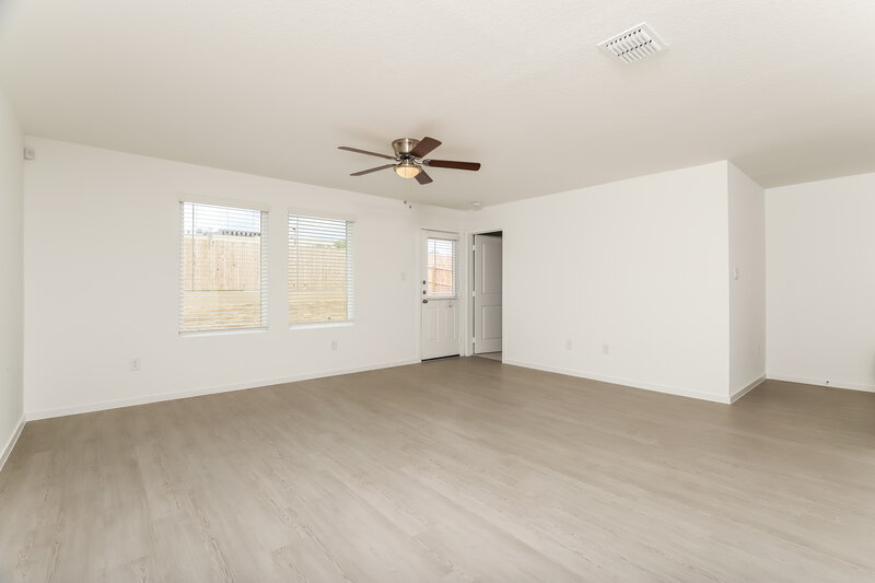 1,465/Mo, 15479 Jake Xing San Antonio, TX 78253 Living Room View