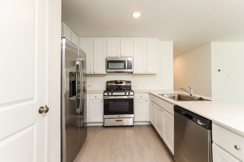 1,465/Mo, 15479 Jake Xing San Antonio, TX 78253 Kitchen View 2