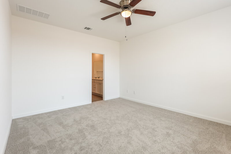 1,770/Mo, 542 Kayden Ct Marion, TX 78124 Main Bedroom View