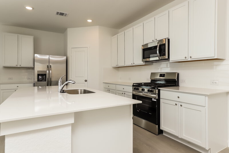 1,705/Mo, 518 Kayden Ct Marion, TX 78124 Kitchen View