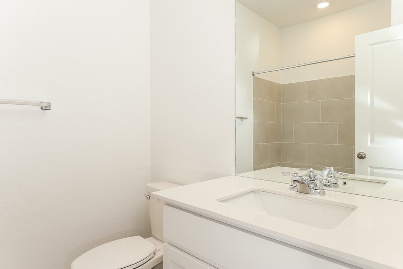 1,705/Mo, 518 Kayden Ct Marion, TX 78124 Bathroom View