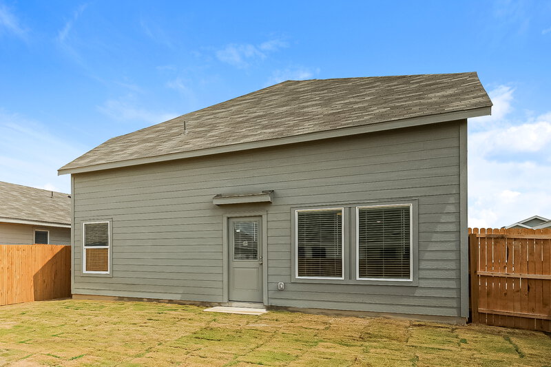 1,985/Mo, 11816 California Rose Converse, TX 78109 Rear View