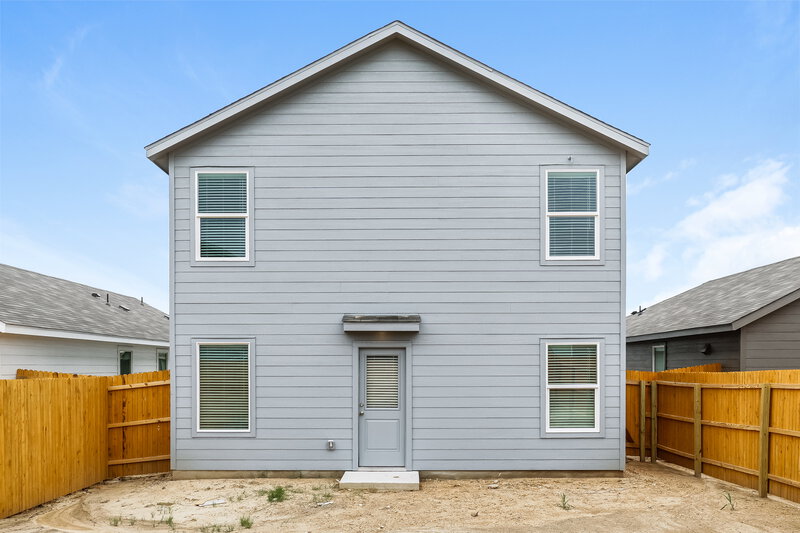 1,650/Mo, 11555 Field Briar Converse, TX 78109 Rear View 2