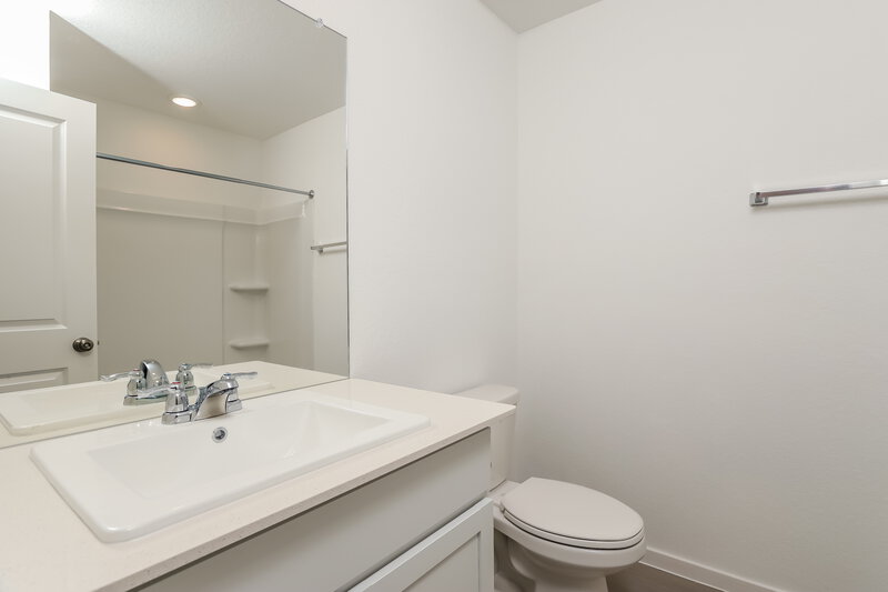 1,420/Mo, 15487 Jake Xing San Antonio, TX 78253 Bathroom View
