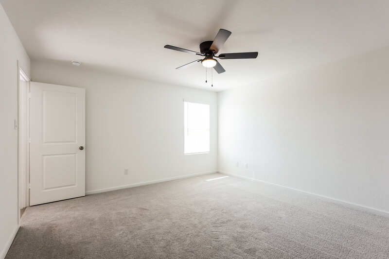 1,320/Mo, 533 Chevre Rd New Braunfels, TX 78130 Main Bedroom View 2