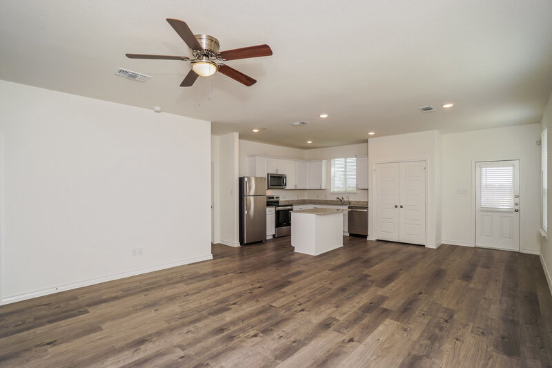 1,870/Mo, 1637 Viola Ln New Braunfels, TX 78130 Living Room View