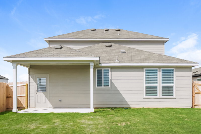 1,870/Mo, 1637 Viola Ln New Braunfels, TX 78130 Rear View