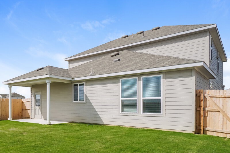 1,870/Mo, 1637 Viola Ln New Braunfels, TX 78130 Rear View 2