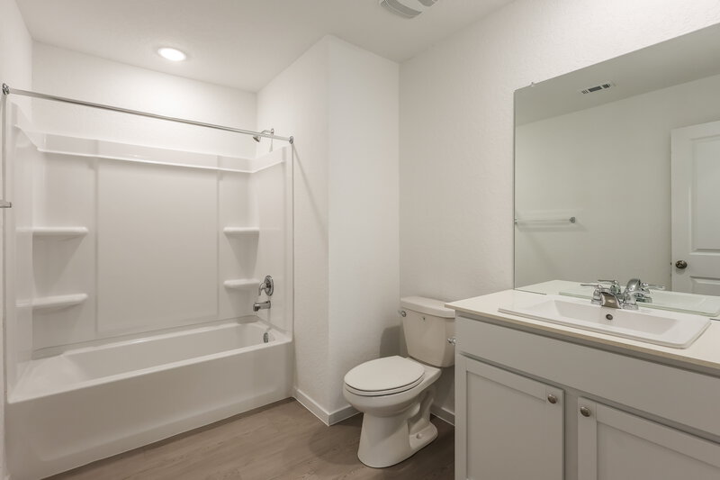 1,670/Mo, 1859 Musk Rose Converse, TX 78109 Bathroom View