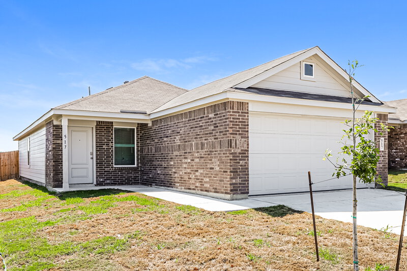 1,735/Mo, 517 Chevre Rd New Braunfels, TX 78130 Front View