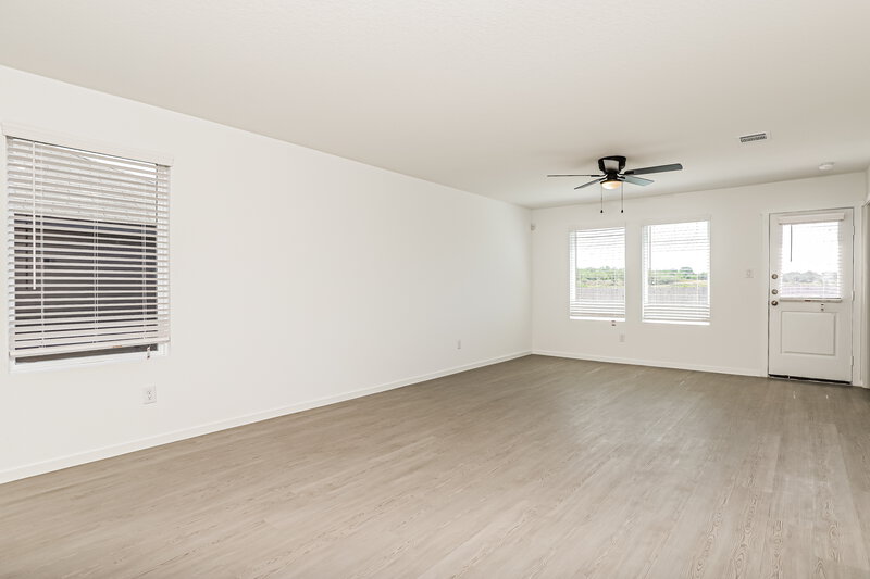 1,735/Mo, 517 Chevre Rd New Braunfels, TX 78130 Living Room View