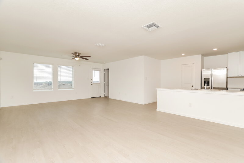 1,580/Mo, 15430 Jake Xing San Antonio, TX 78253 Living Room View