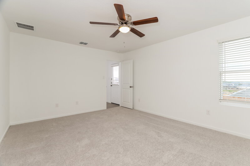 1,580/Mo, 15430 Jake Xing San Antonio, TX 78253 Main Bedroom View 2