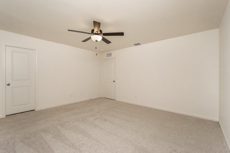 1,735/Mo, 5607 Finch Cyn Converse, TX 78109 Main Bedroom View