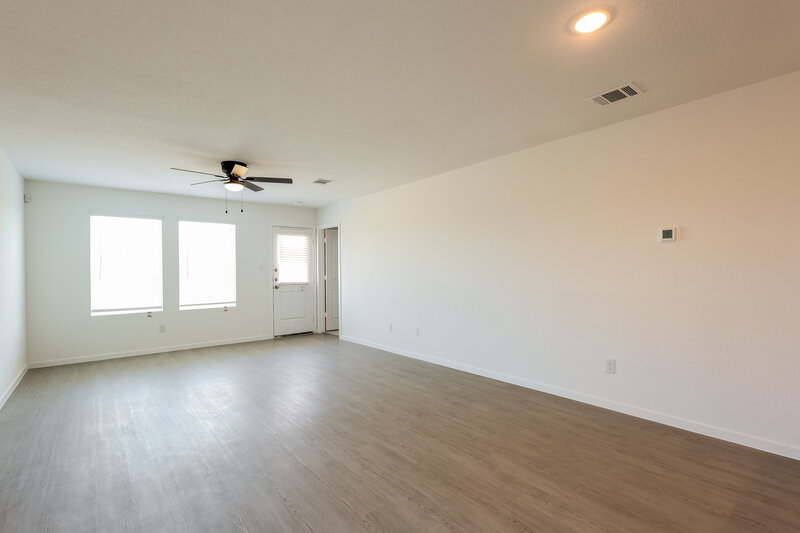1,470/Mo, 501 Chevre Rd New Braunfels, TX 78130 Living Room View 2