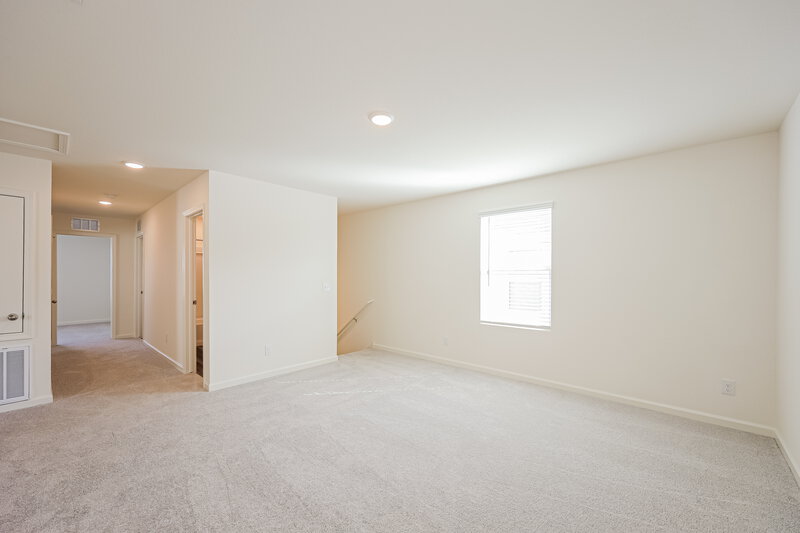 1,985/Mo, 5619 Finch Cyn Converse, TX 78109 Family Room View
