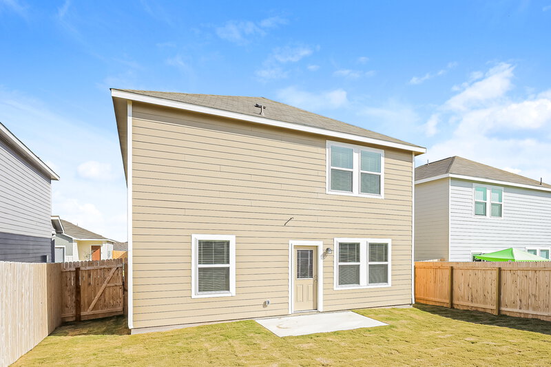1,985/Mo, 5619 Finch Cyn Converse, TX 78109 Rear View