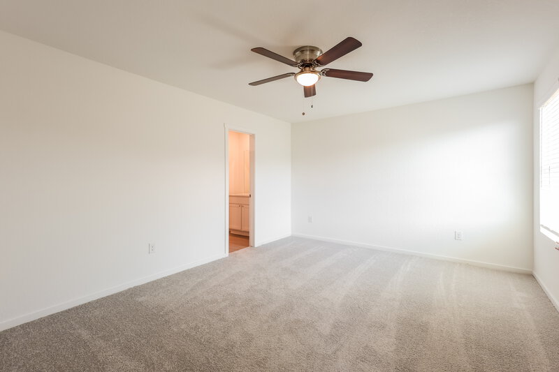 1,490/Mo, 2234 Croaker Crk San Antonio, TX 78253 Main Bedroom View
