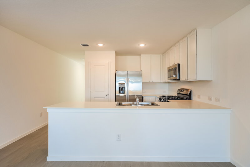 1,355/Mo, 1870 Musk Rose Converse, TX 78109 Kitchen View 3