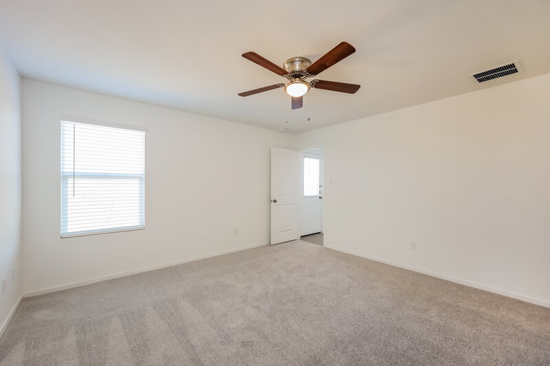 1,355/Mo, 1870 Musk Rose Converse, TX 78109 Main Bedroom View 2