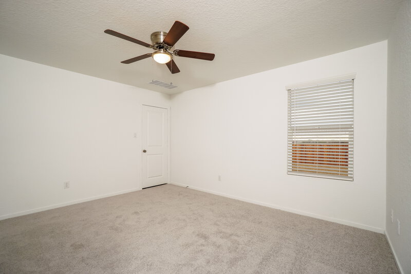1,610/Mo, 1866 Musk Rose Converse, TX 78109 Main Bedroom View