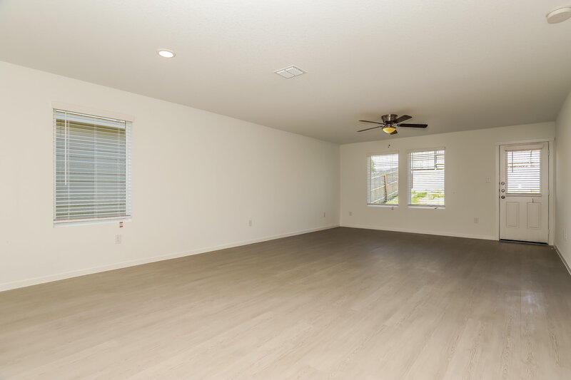 1,435/Mo, 15407 Salmon Spg San Antonio, TX 78253 Living Room View