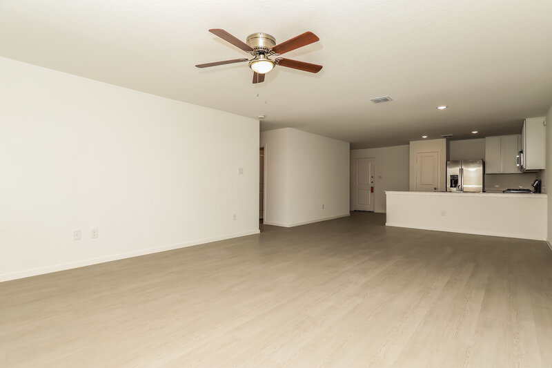 1,435/Mo, 15407 Salmon Spg San Antonio, TX 78253 Living Room View 2