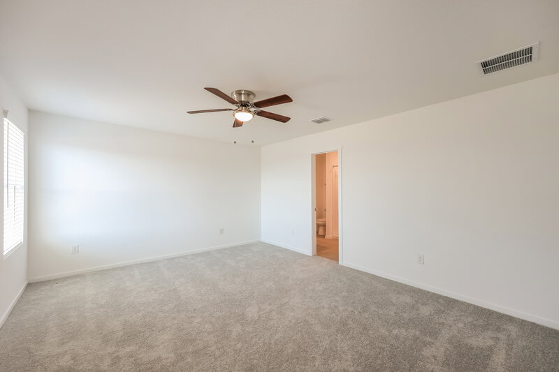 1,630/Mo, 15426 Jake Xing San Antonio, TX 78253 Main Bedroom View