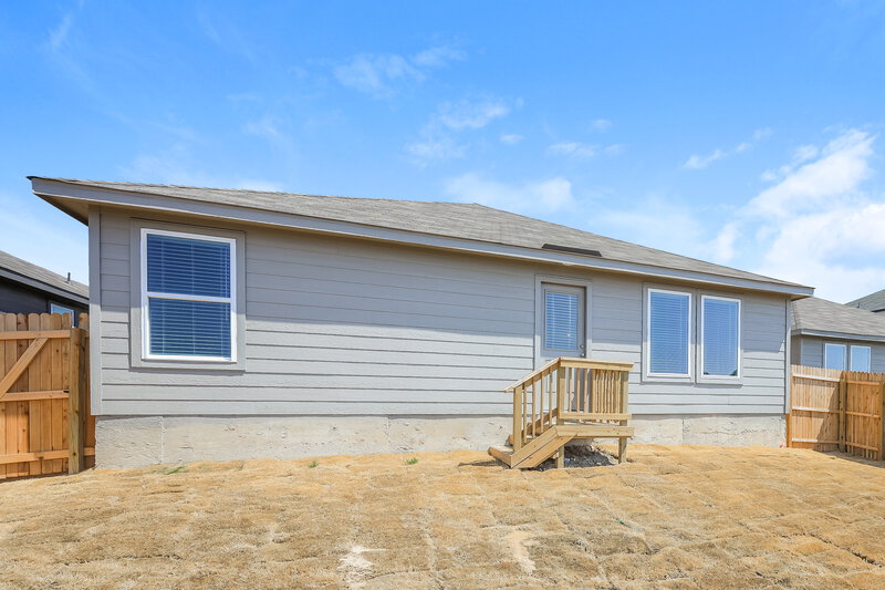 1,630/Mo, 15426 Jake Xing San Antonio, TX 78253 Rear View