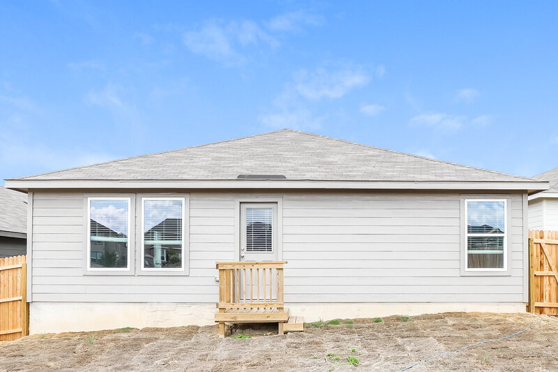 1,515/Mo, 2218 Croaker Crk San Antonio, TX 78253 Rear View