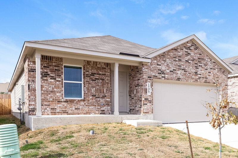 1,470/Mo, 15467 Jake Xing San Antonio, TX 78253 Front View
