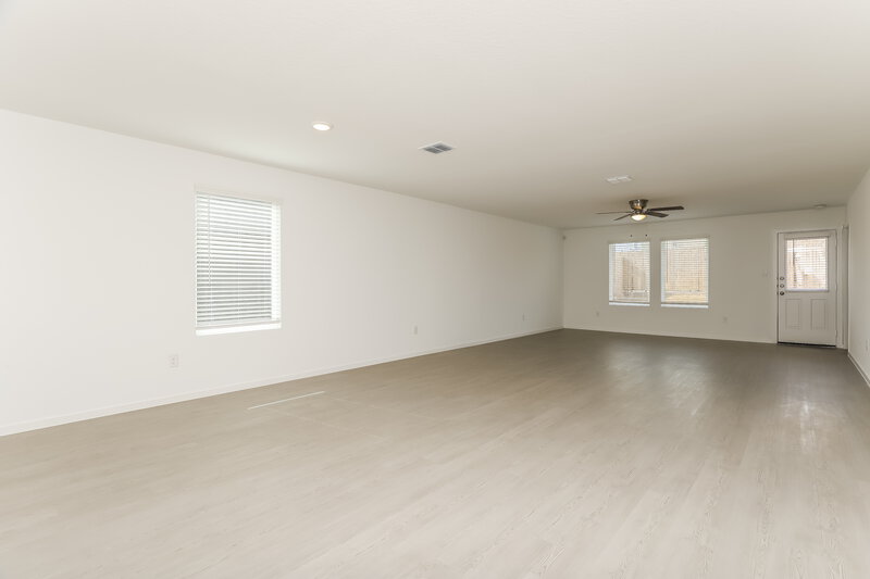 1,470/Mo, 15467 Jake Xing San Antonio, TX 78253 Living Room View