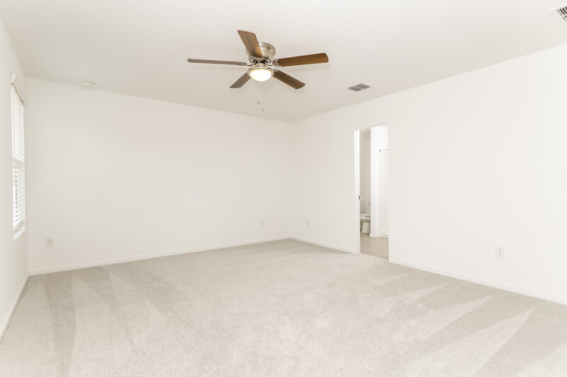1,470/Mo, 15467 Jake Xing San Antonio, TX 78253 Main Bedroom View