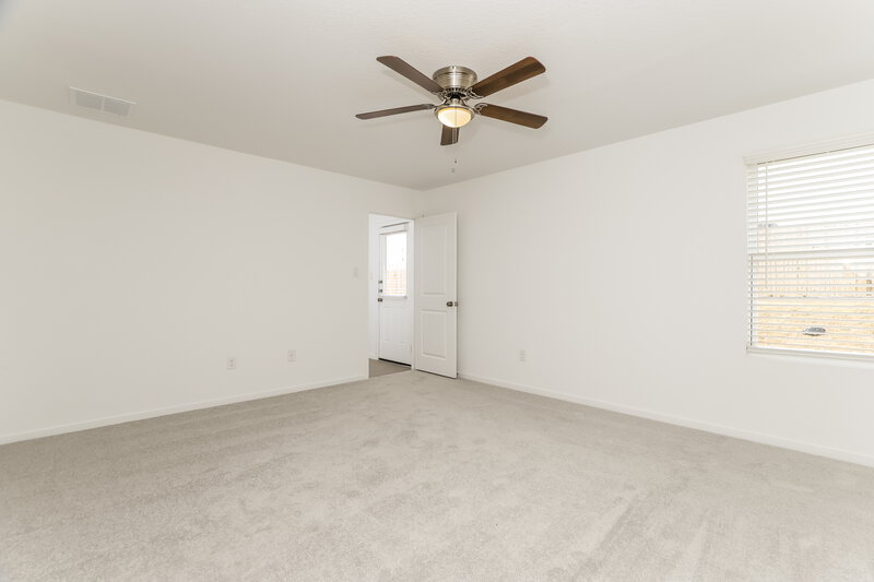1,470/Mo, 15467 Jake Xing San Antonio, TX 78253 Main Bedroom View 2