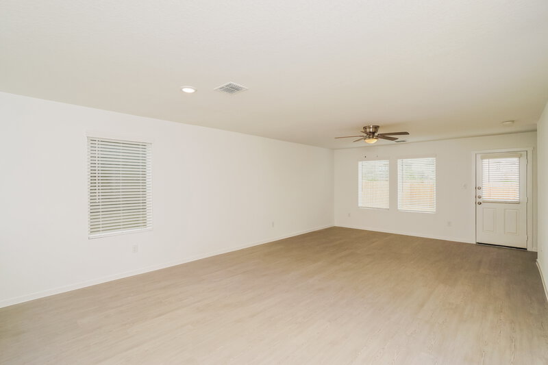 1,540/Mo, 2238 Croaker Crk San Antonio, TX 78253 Living Room View 2