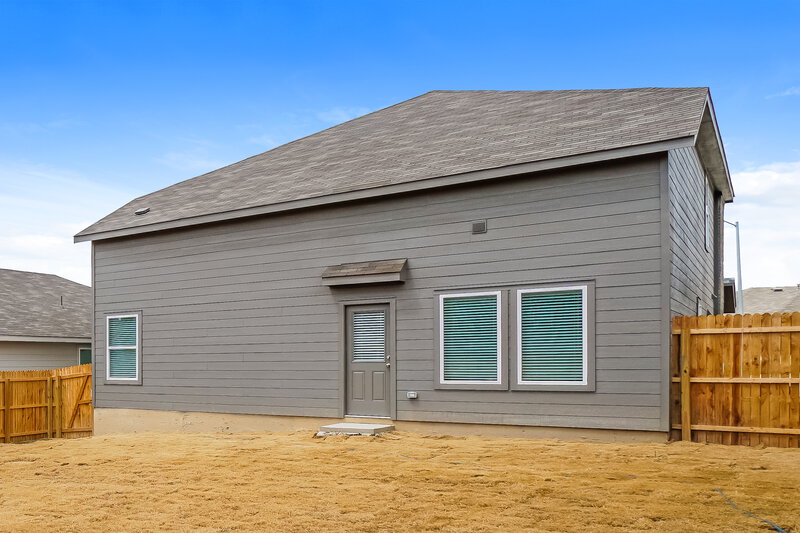 1,540/Mo, 2238 Croaker Crk San Antonio, TX 78253 Rear View 2