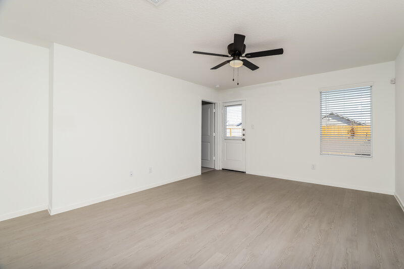 1,600/Mo, 11509 Chestnut Rose Converse, TX 78109 Living Room View