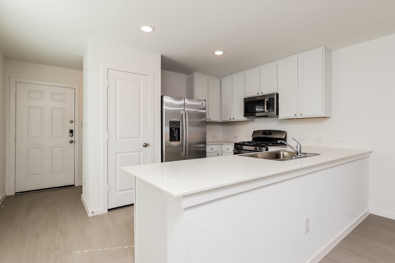 1,600/Mo, 11509 Chestnut Rose Converse, TX 78109 Kitchen View 2