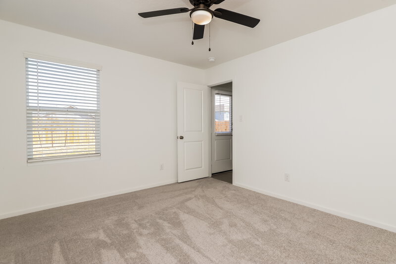 1,600/Mo, 11509 Chestnut Rose Converse, TX 78109 Main Bedroom View