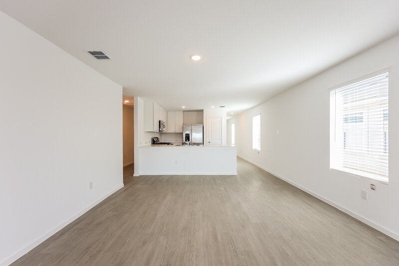 1,505/Mo, 10016 Mather Way Converse, TX 78109 Living Room View 3