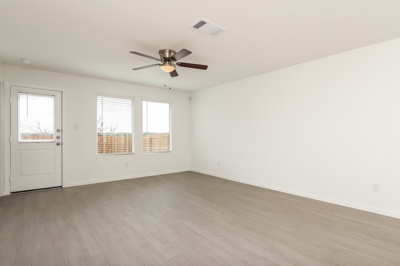 1,495/Mo, 1830 Musk Rose Converse, TX 78109 Living Room View 2