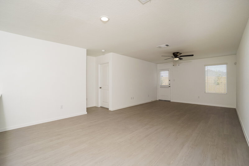 1,445/Mo, 11525 Chestnut Rose Converse, TX 78109 Living Room View