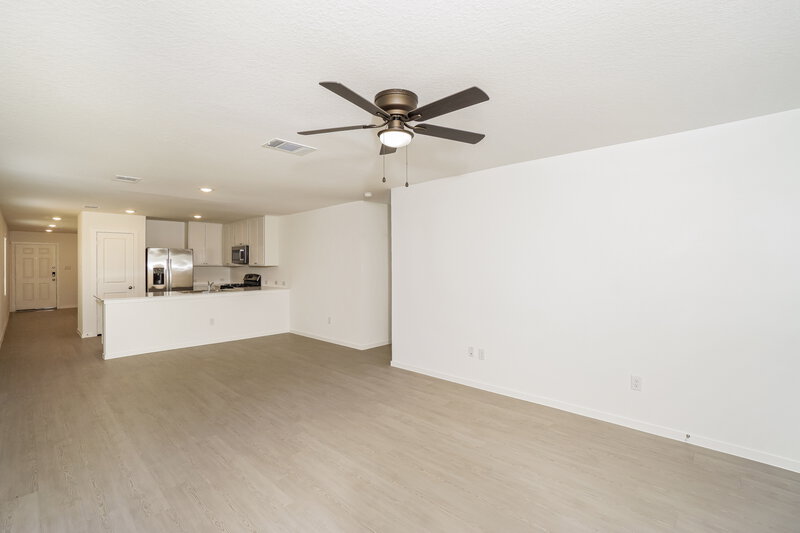 1,445/Mo, 11525 Chestnut Rose Converse, TX 78109 Living Room View 2