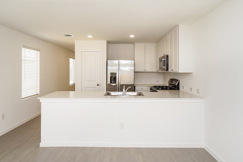 1,445/Mo, 11525 Chestnut Rose Converse, TX 78109 Kitchen View