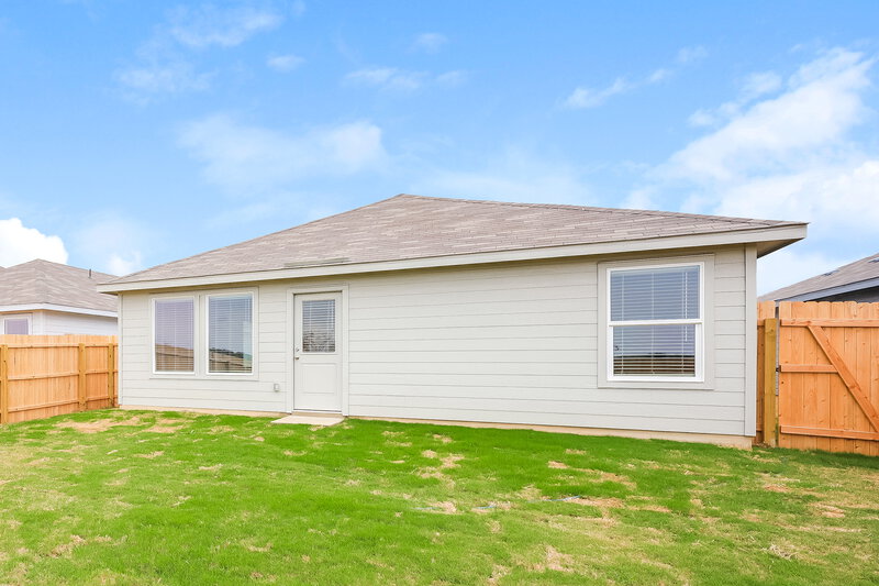 1,440/Mo, 1842 Musk Rose Converse, TX 78109 Rear View