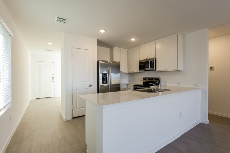 1,520/Mo, 522 Chevre Rd New Braunfels, TX 78130 Kitchen View 3