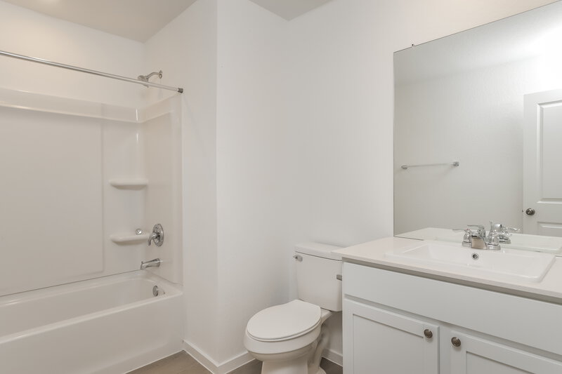 1,485/Mo, 10035 Mather Way Converse, TX 78109 Bathroom View